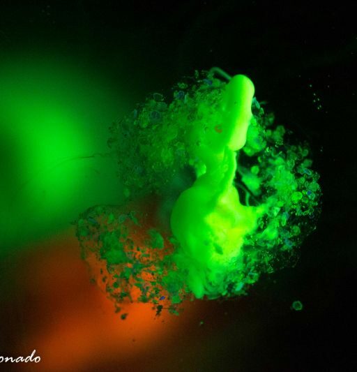 Water Florescent Water Av 9270